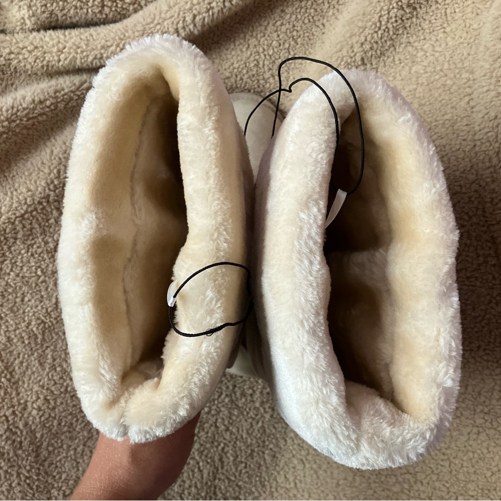 Cream Cozy Faux-Suede Women's Winter Boots - Picture 8 of 12